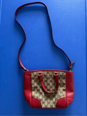 Authentic Gucci Bree D-Ring Handbag